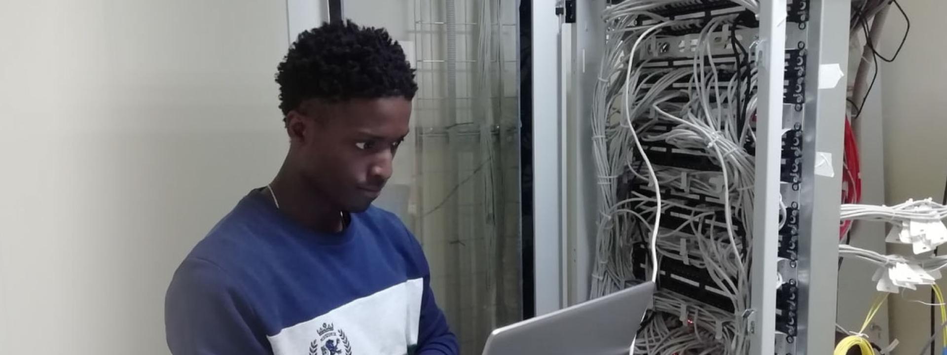 node-Vodacom AWS Migrations--banner-image-img